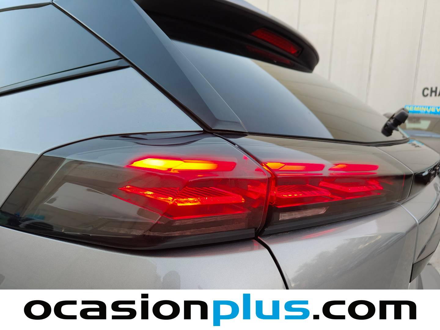 Accesorios del Peugeot 2008 Peugeot 2008 Allure Hybrid eDCS6 (136 CV)