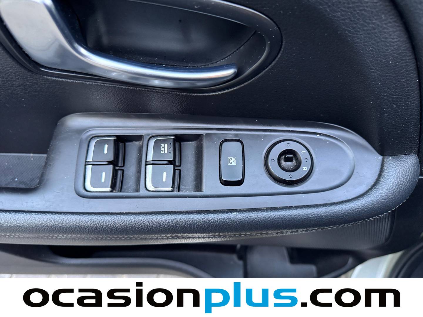 Foto KIA Carens Kia Carens 1.7 CRDi VGT Concept Eco-Dynamics (115 CV)