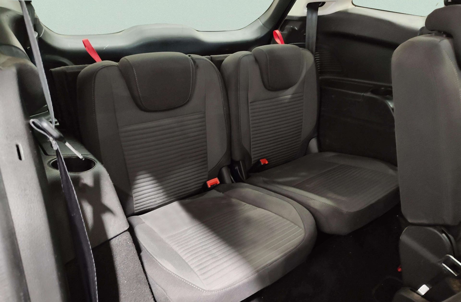 Ford Grand C-Max 1.5 TDCi Titanium - foto 6