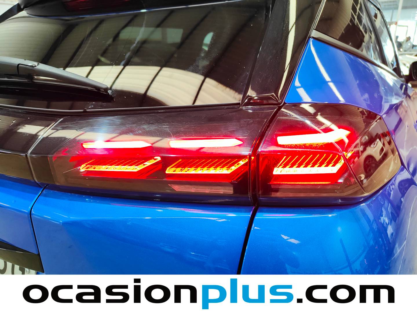 Foto Peugeot 2008 Peugeot 2008 PureTech 130 S&S Allure EAT8 (130 CV)