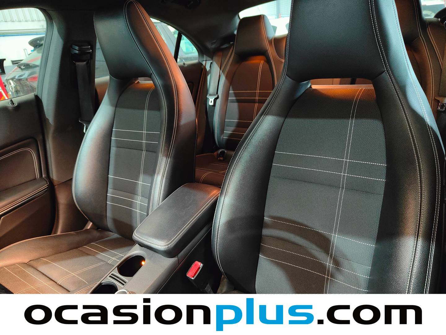 Foto Mercedes CLA Mercedes-Benz CLA 180 (122 CV)