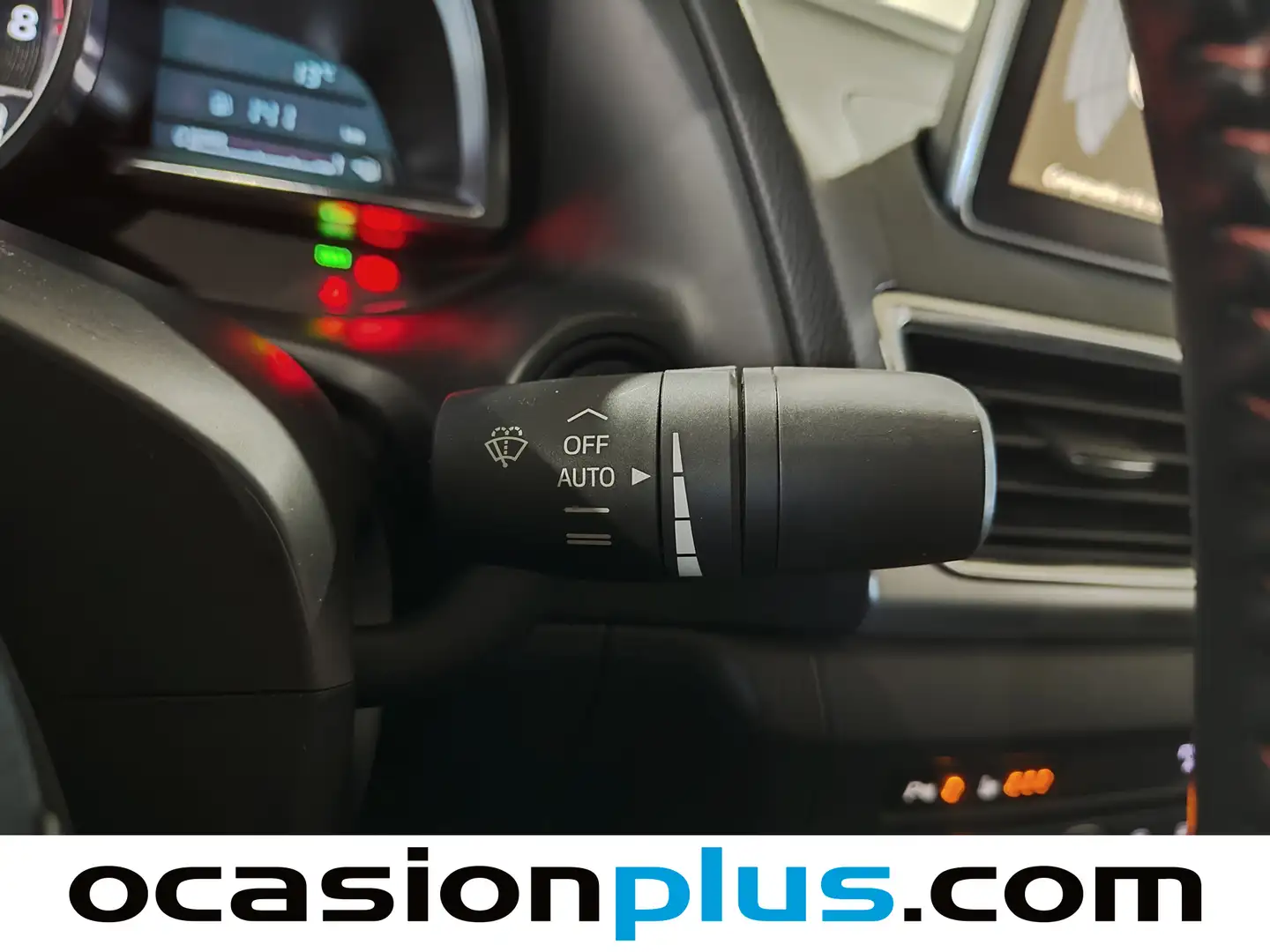 Foto Mazda Mazda3 Mazda Mazda 3 2.0 GE Sedan Luxury MT (120 CV)