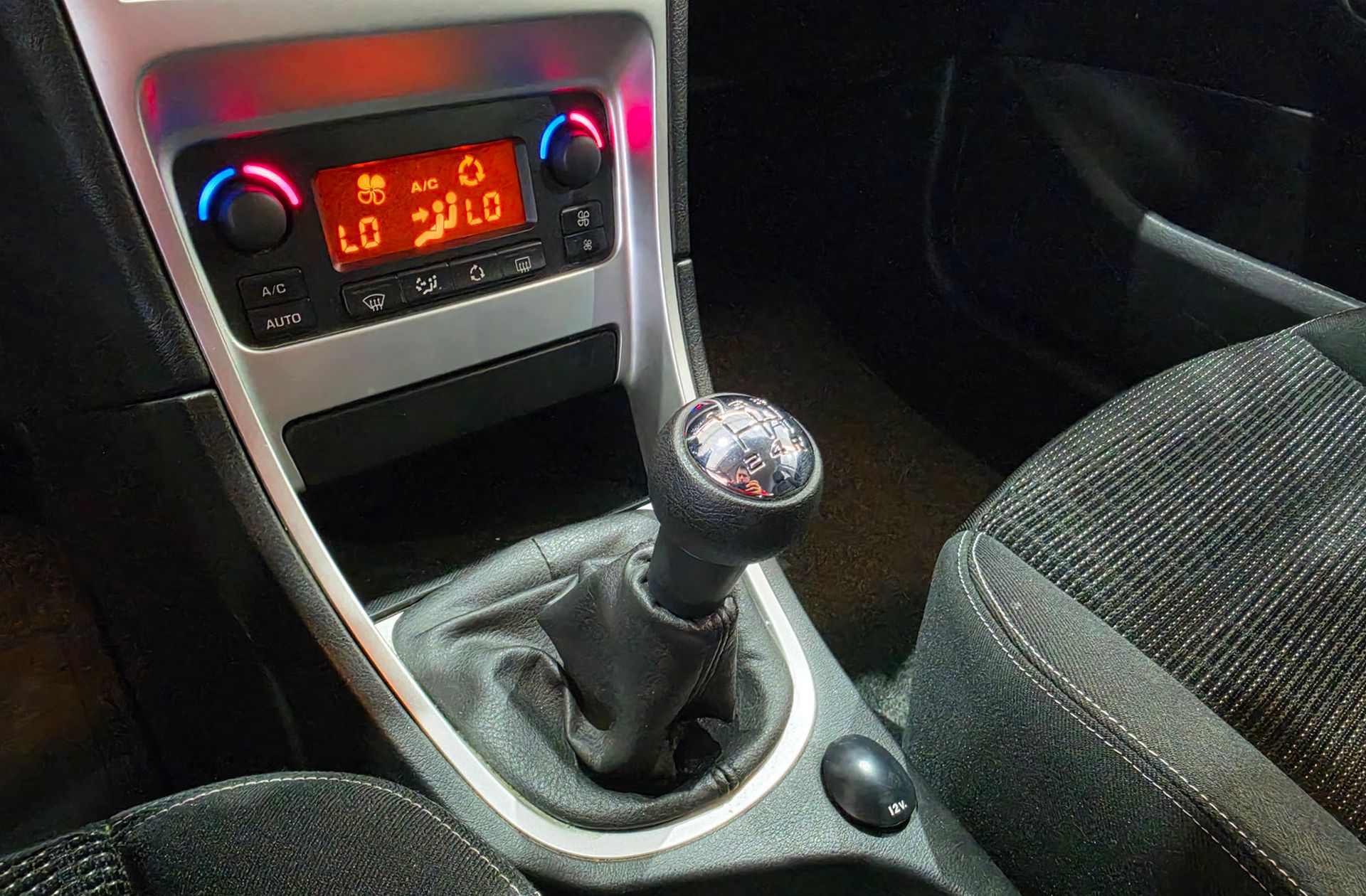 Peugeot 307 1.6 D-Sign - foto 5