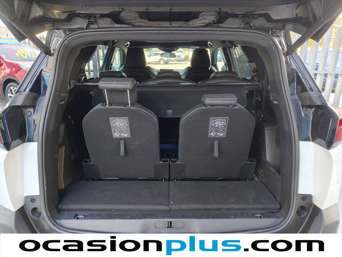 Foto Peugeot 5008 Peugeot 5008 BlueHDI 130 S&S GT-Line EAT8 (130 CV)  7 Plazas