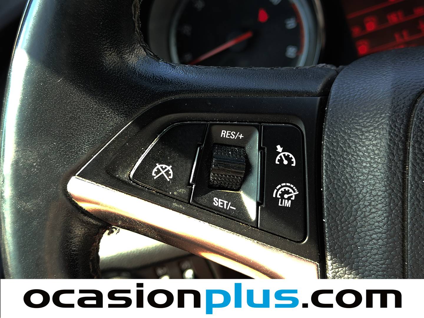 Equipamiento del Opel Astra Opel Astra 1.4 Turbo Excellence (140 CV)