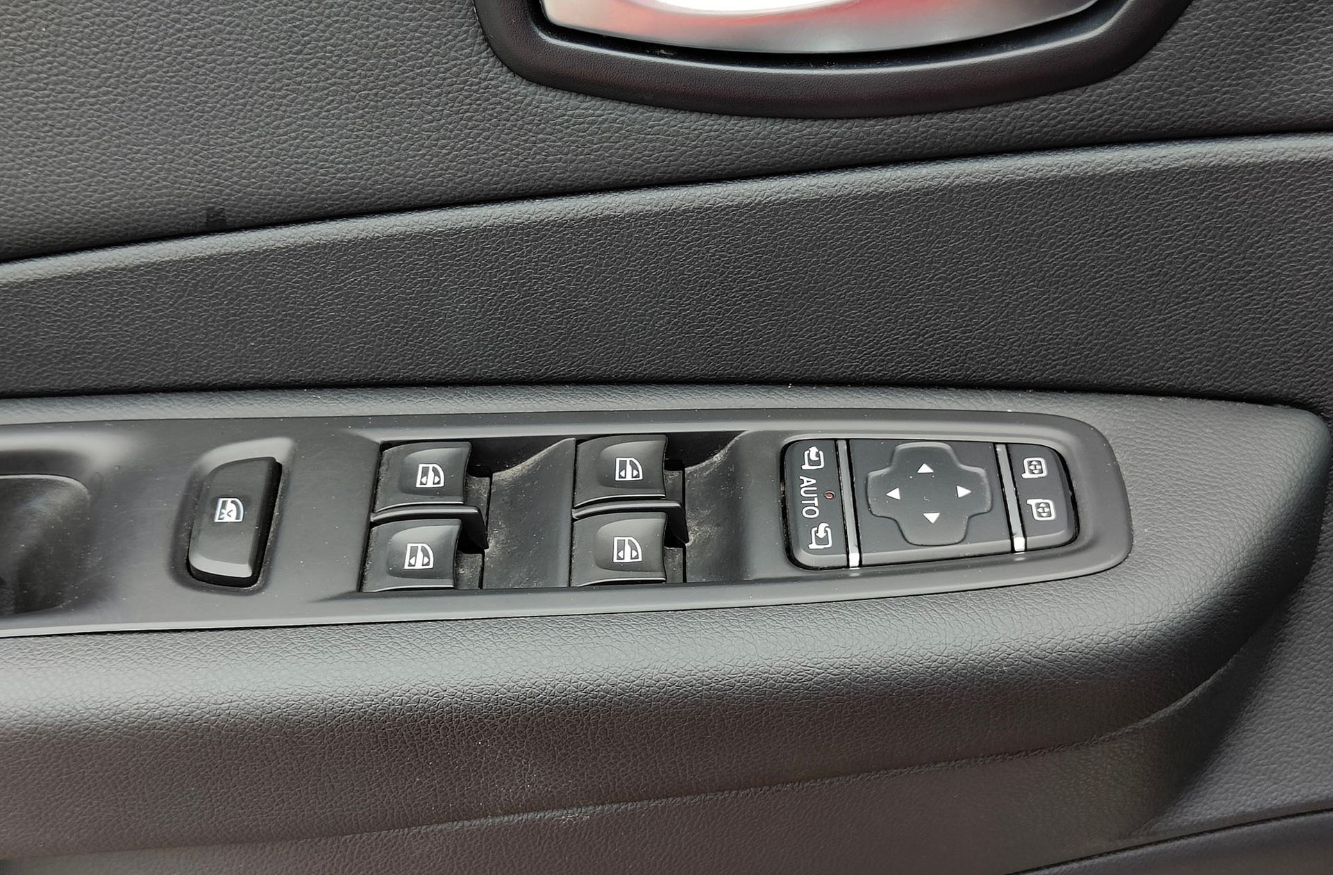 Renault Captur Zen TCe - foto 32