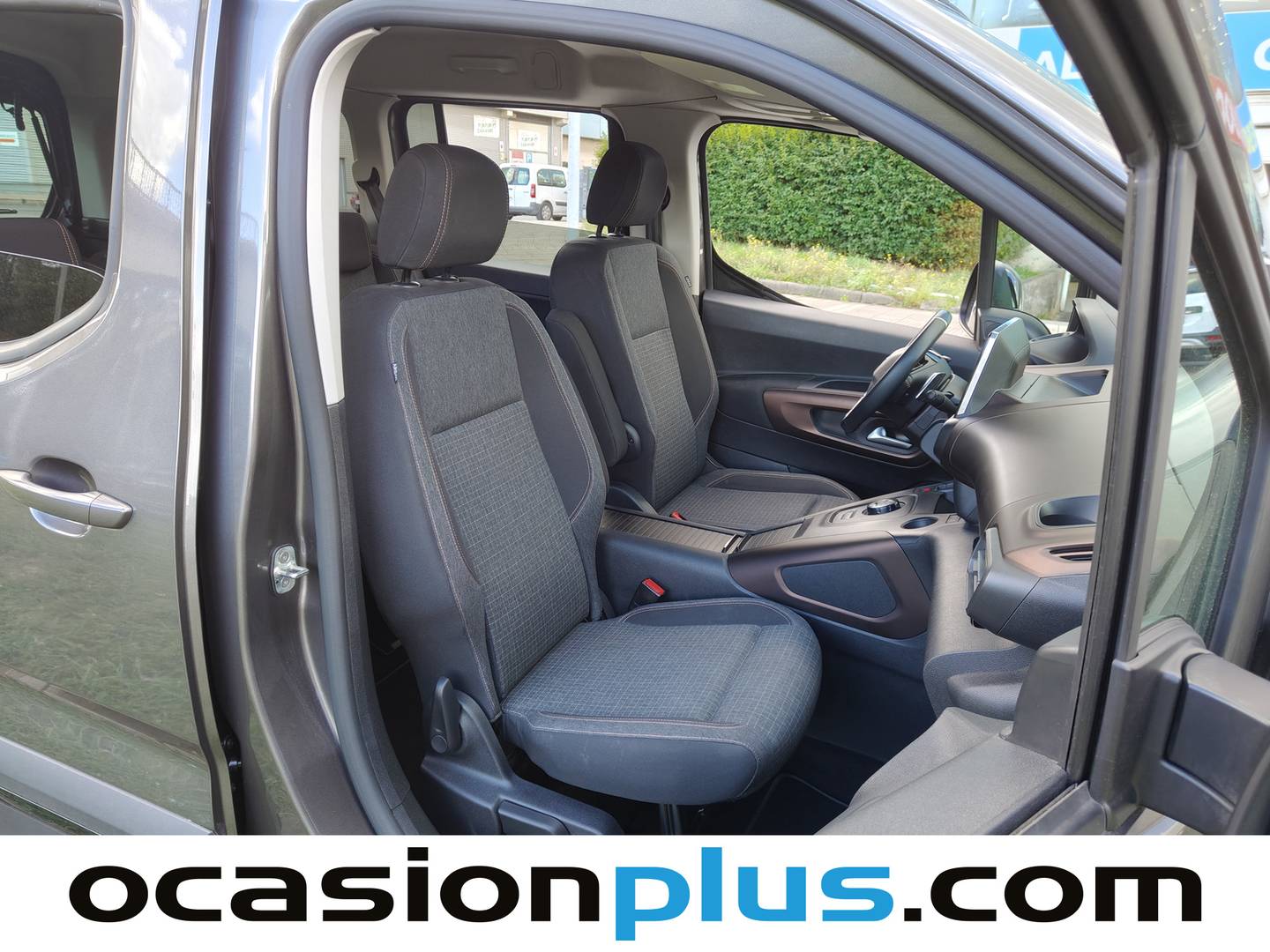 Foto Peugeot Rifter Peugeot Rifter PureTech 130 GT Long EAT8 (130 CV)