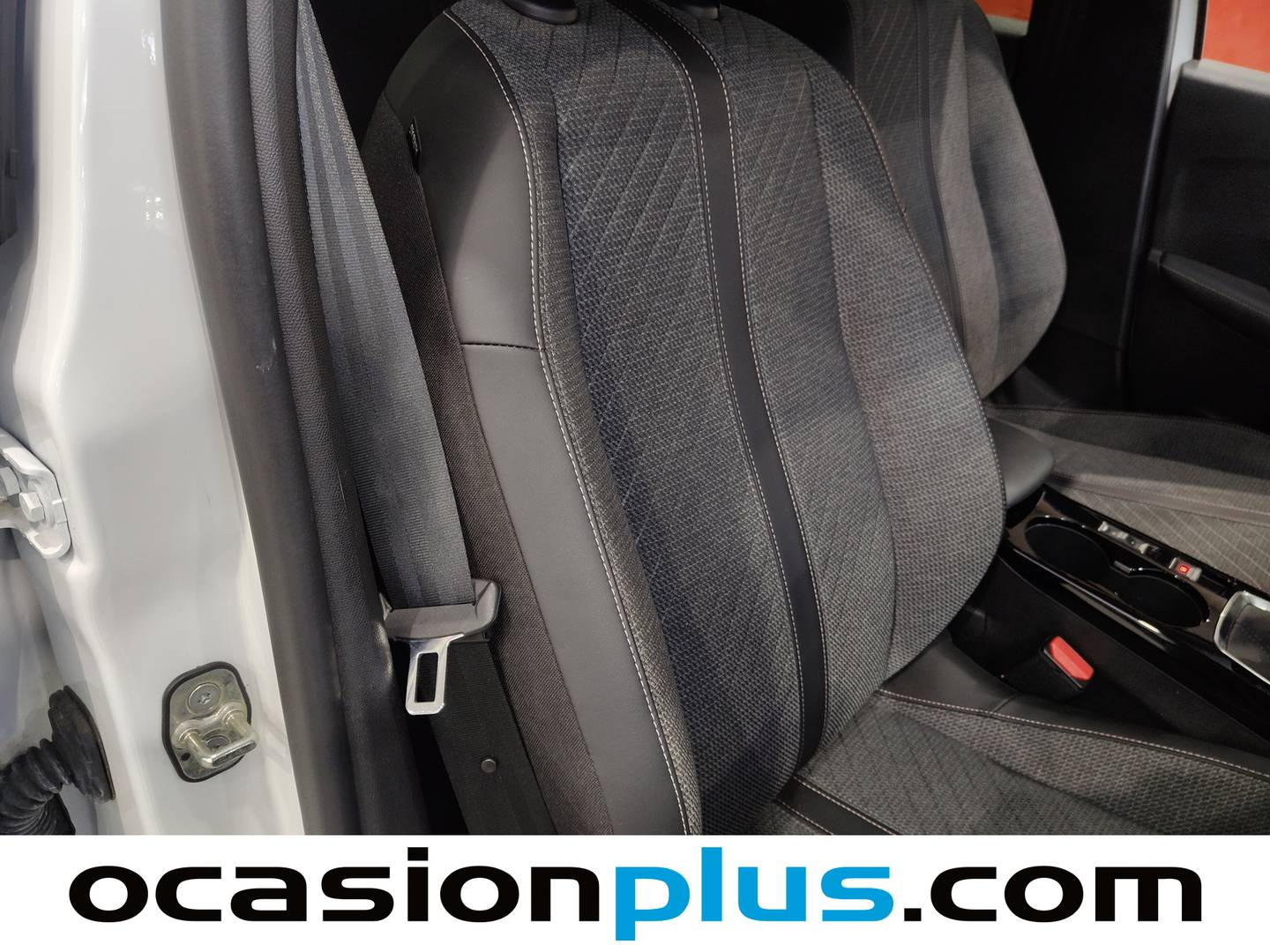 Foto Peugeot 208 Peugeot 208 PureTech 100 Allure (100 CV)