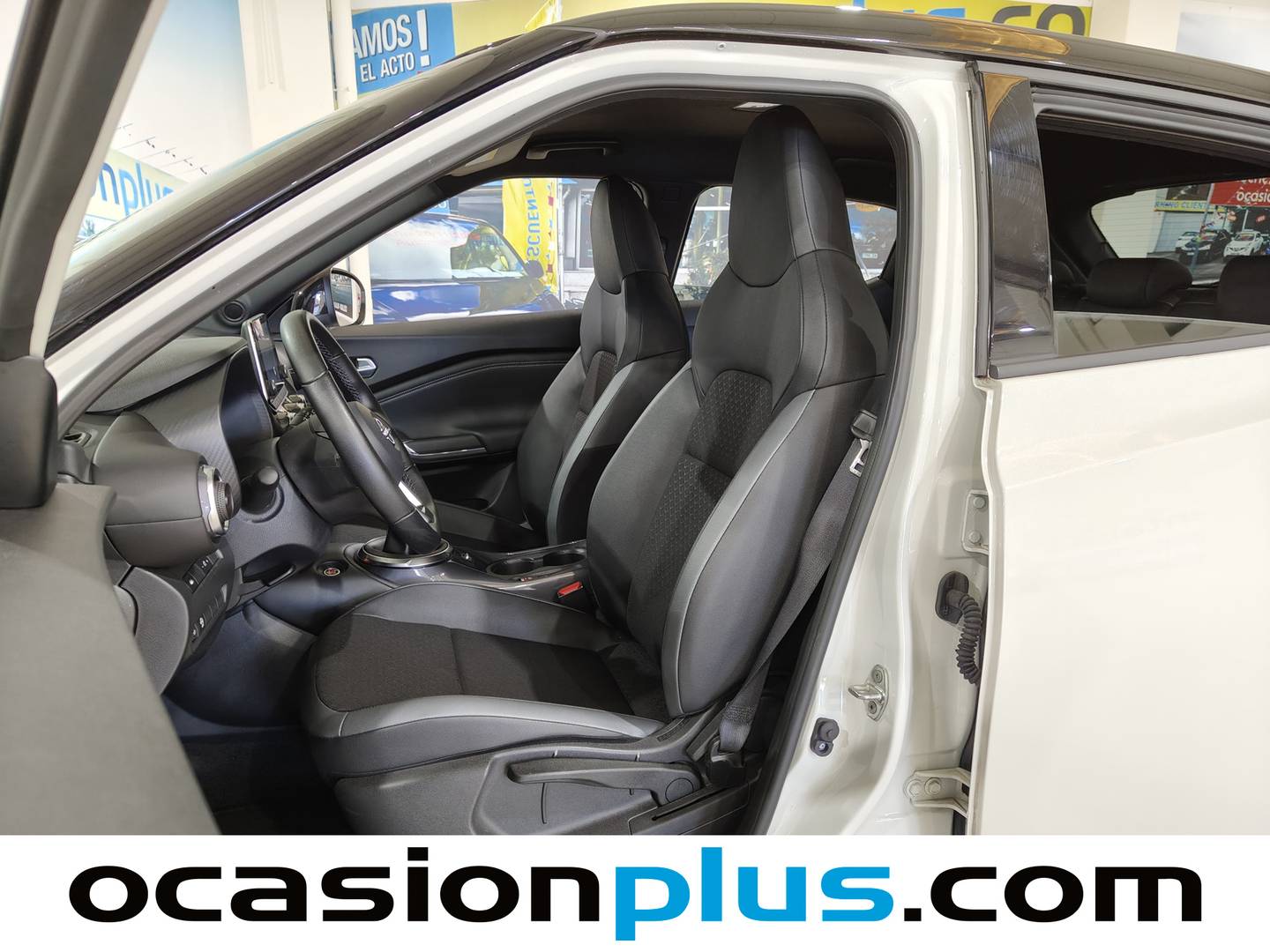 Foto Nissan JUKE Nissan Juke DIG-T N-Design Black (114 CV)