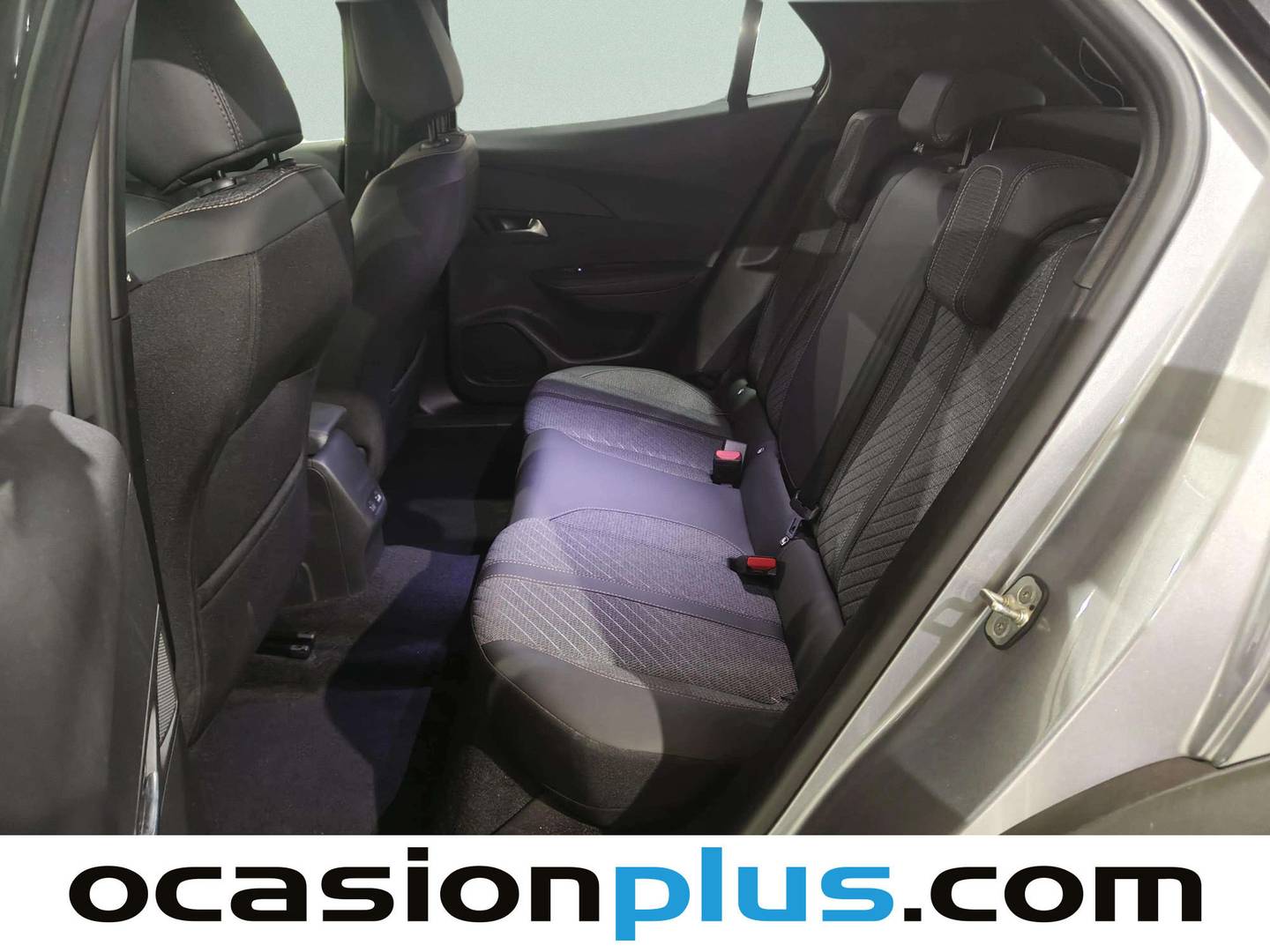 Fotos maletero Peugeot 2008 Peugeot 2008 Allure Hybrid eDCS6 (145 CV)