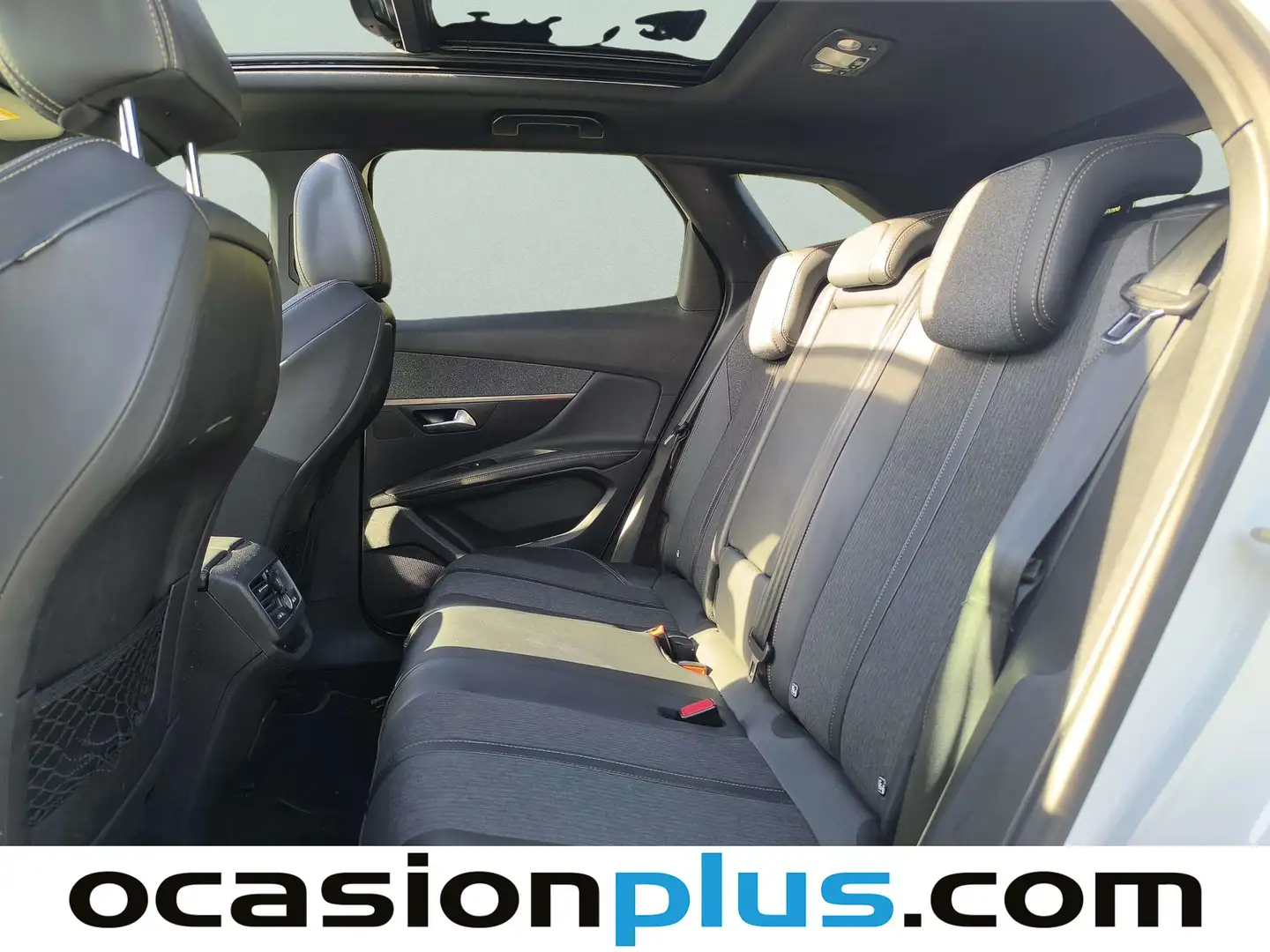 Foto Peugeot 3008 Peugeot 3008 PureTech 180 GT Line EAT8 (180 CV)