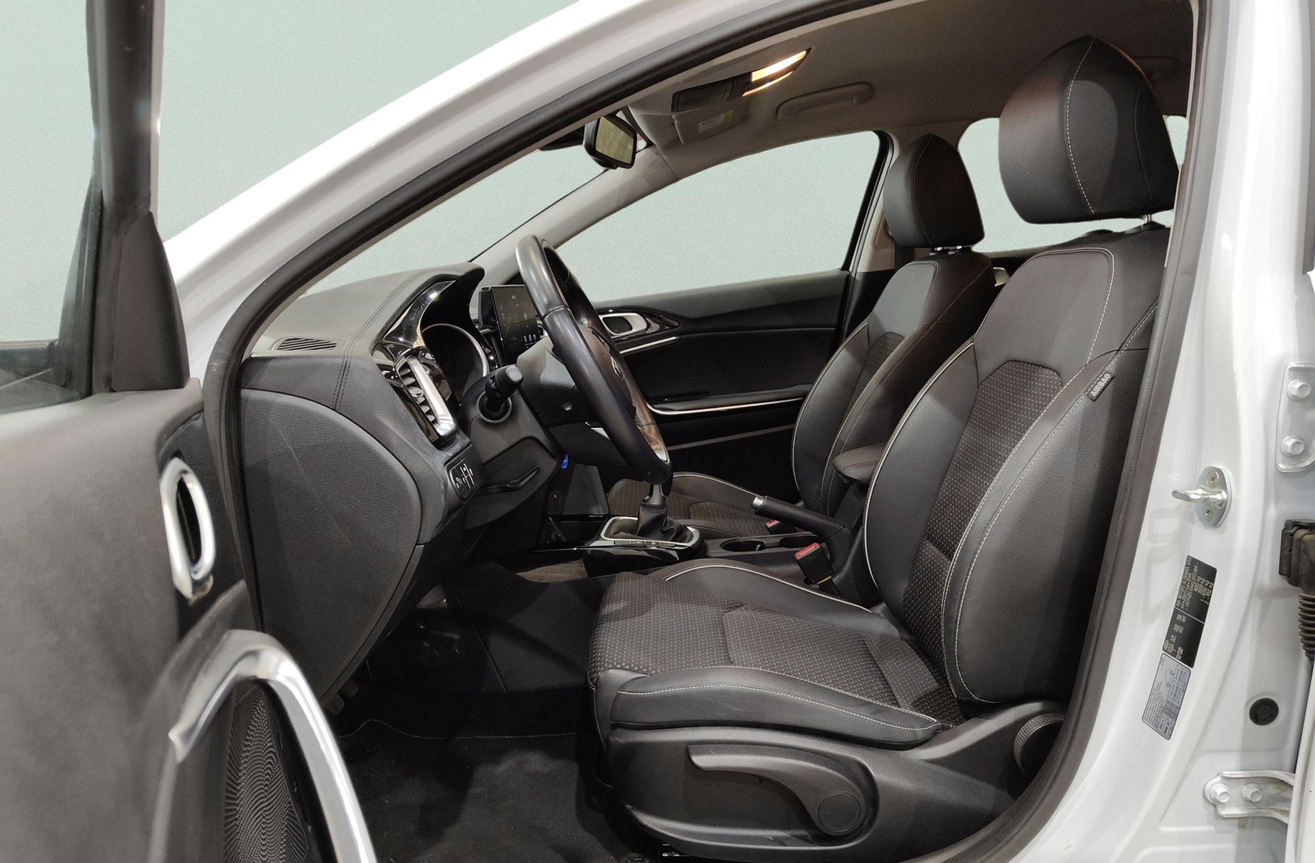 Kia Ceed 1.0 T-GDi Tech - foto 11