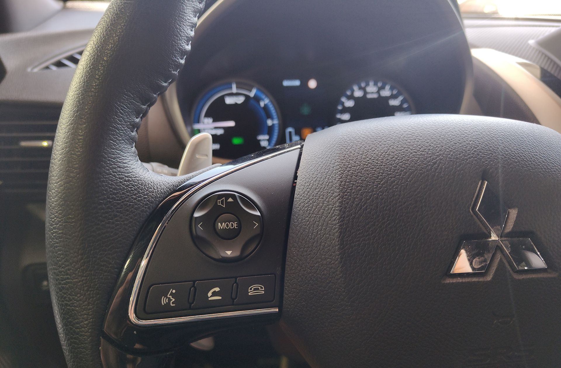 Mitsubishi Eclipse Cross 2.4 PHEV Kaiteki 4WD - foto 28