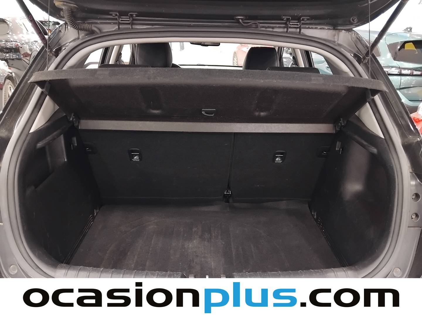 Foto asientos delanteros KIA Stonic Kia Stonic 1.2 CVVT Eco-Dynamic Tech (84 CV)