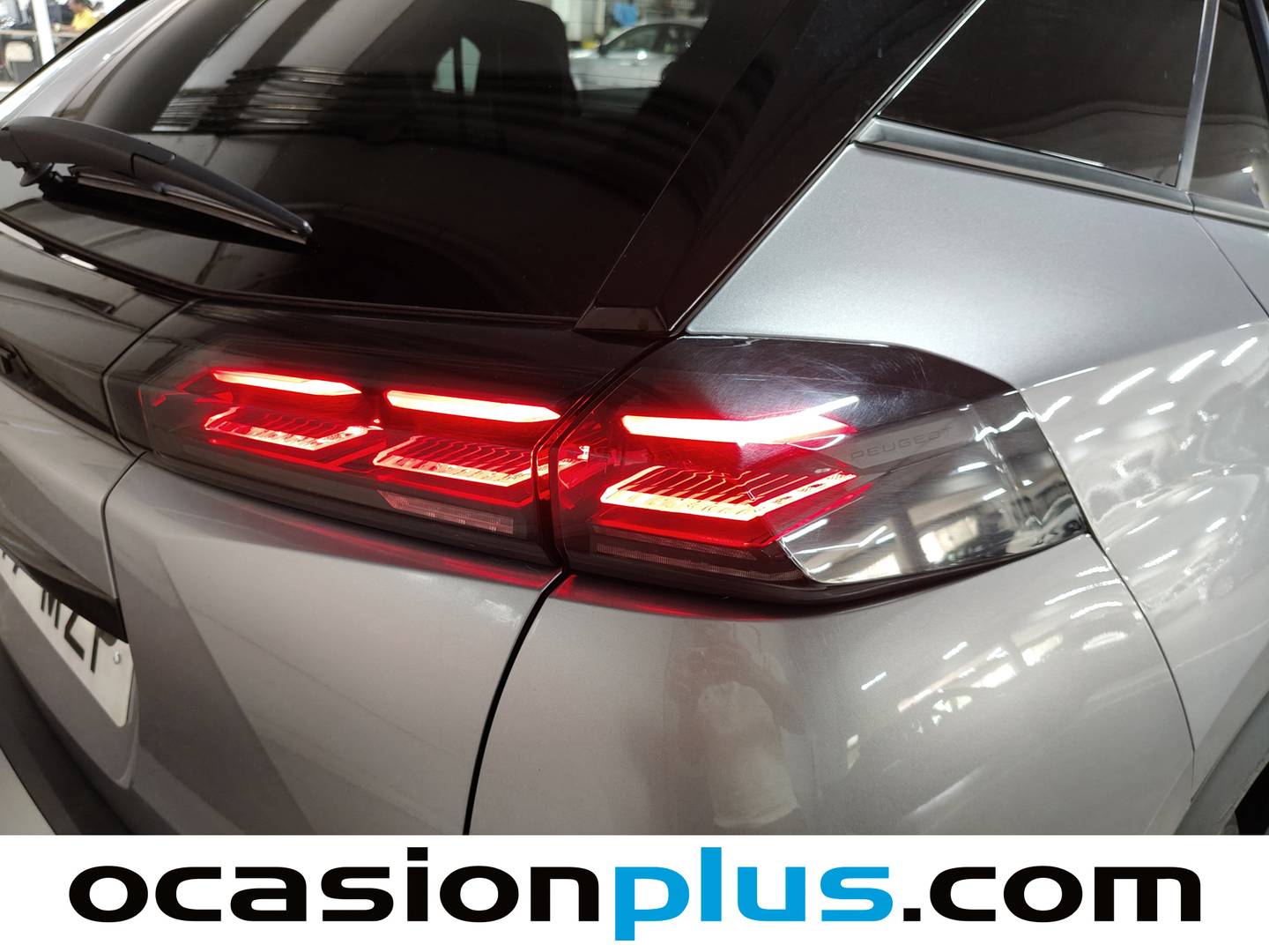Peugeot 2008 Peugeot 2008 Allure Hybrid eDCS6 (145 CV) km 0