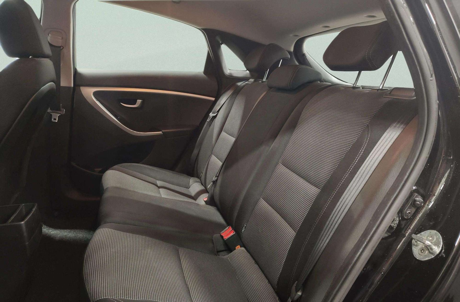 Hyundai i30 1.4 Klass - foto 8
