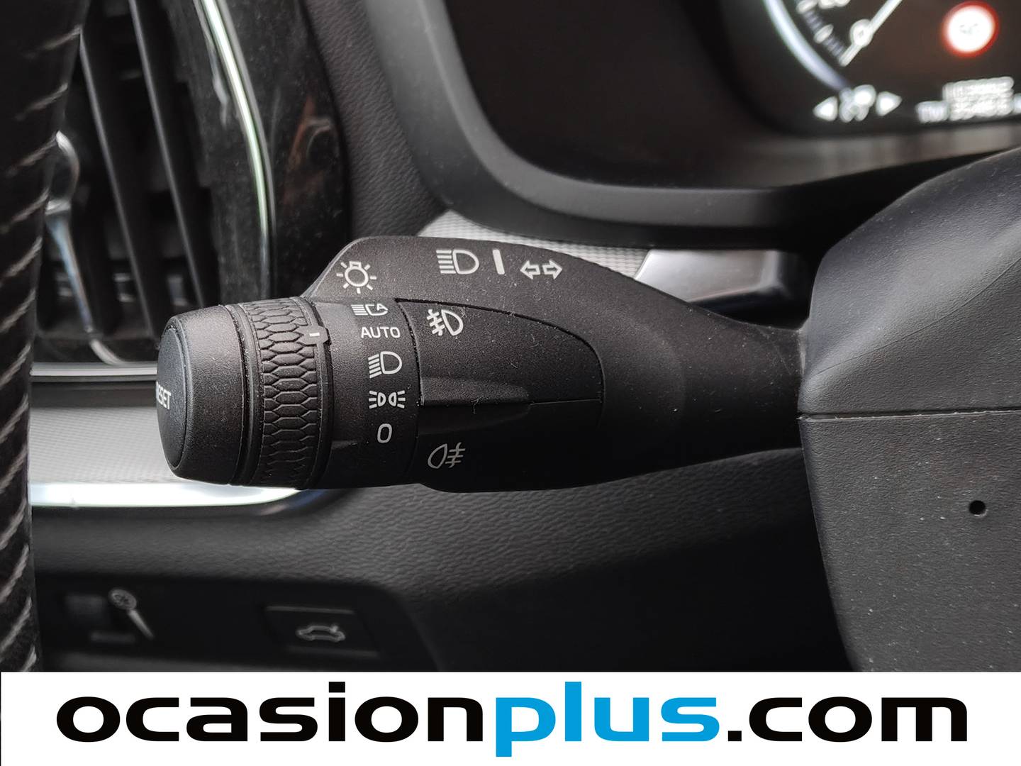 Foto Volvo V60 Cross Country Volvo V60 Cross Country D4 Pro Auto (190 CV)