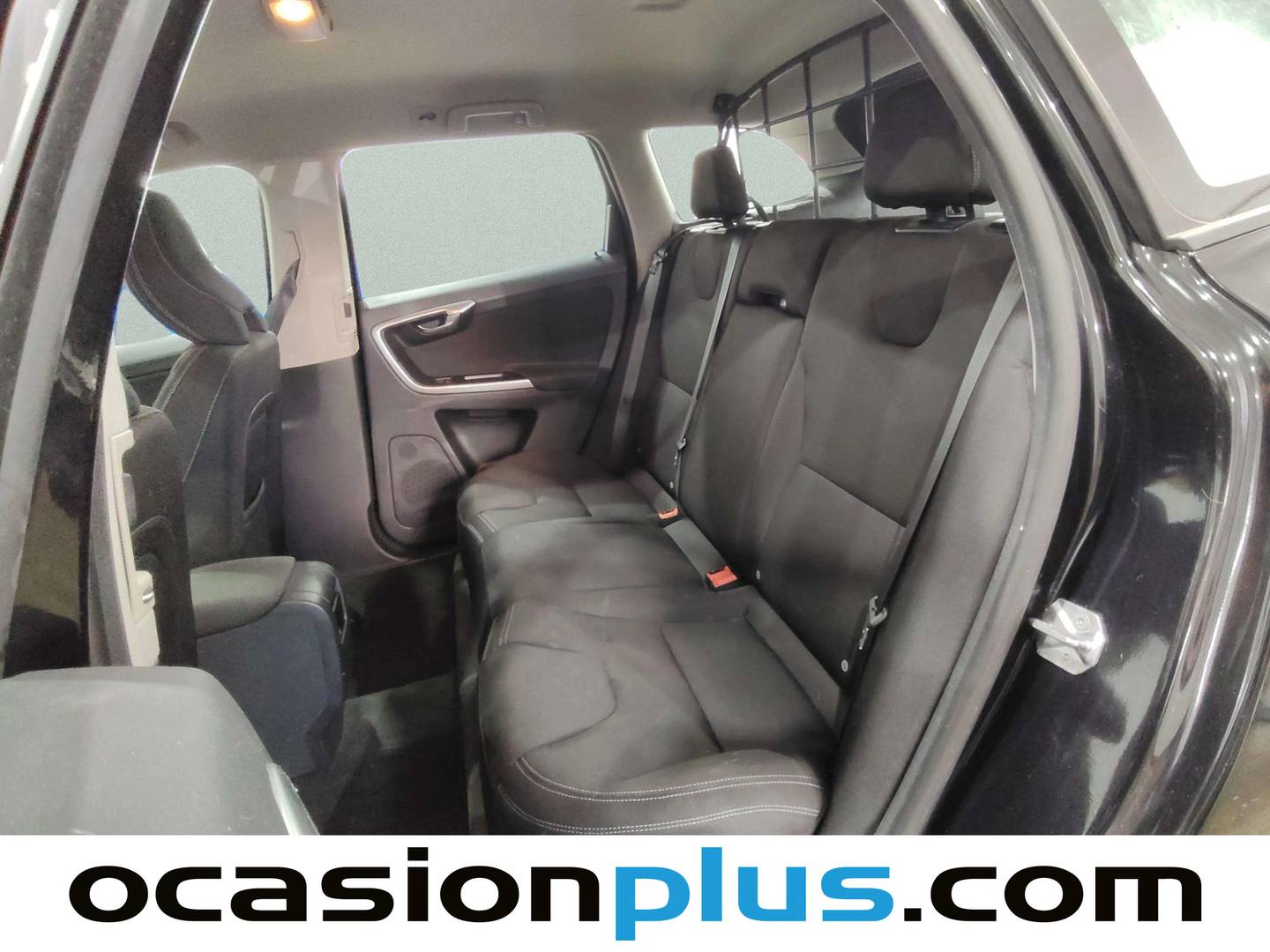 Foto asientos traseros Volvo XC60 Volvo XC60 D3 Kinetic (136 CV)