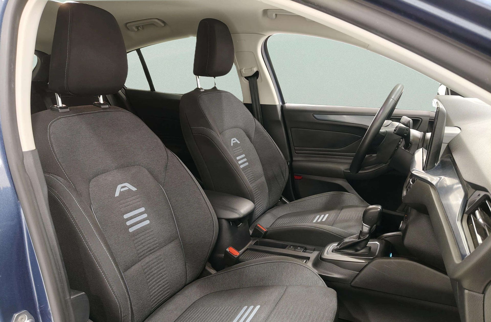 Ford Focus 1.0 EcoBoost MHEV Active - foto 23
