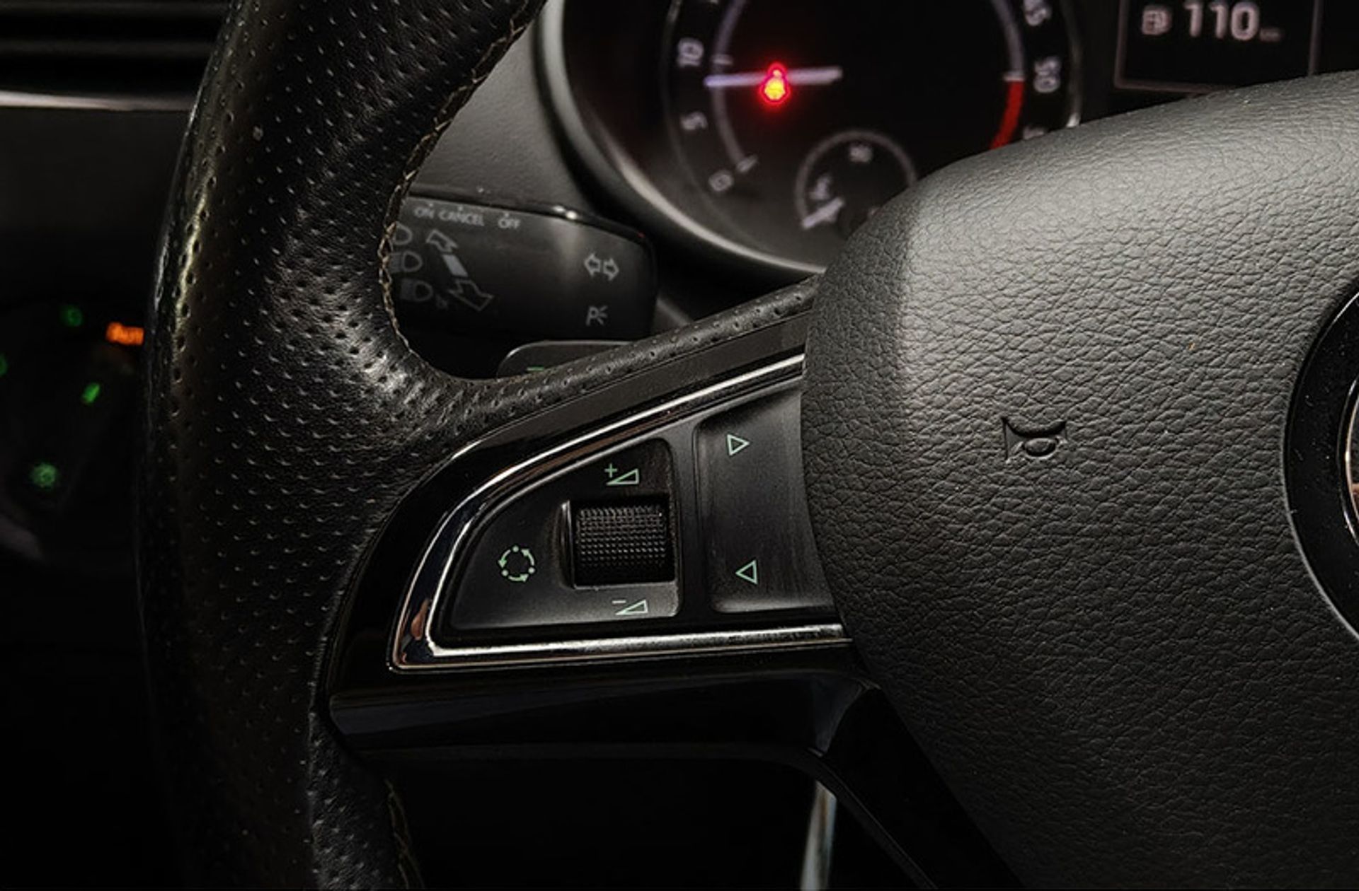 Škoda Octavia Combi 2.0 TDI RS DSG - foto 29