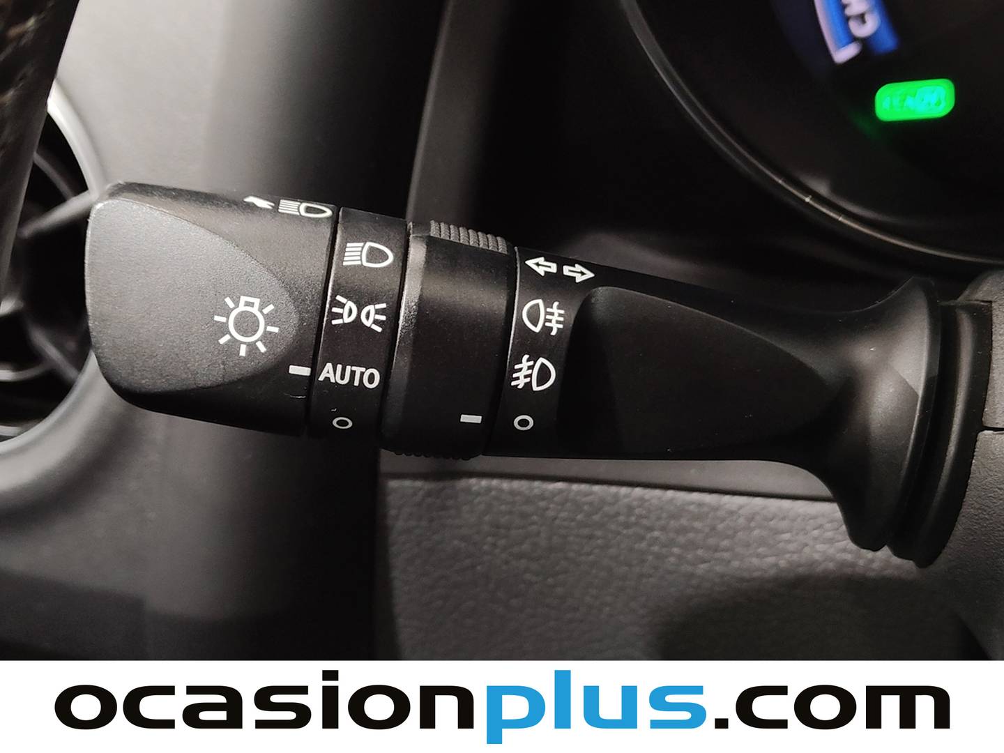 Equipamiento del Toyota Auris Toyota Auris 140H Hybrid Active (Business Plus) (136 CV)