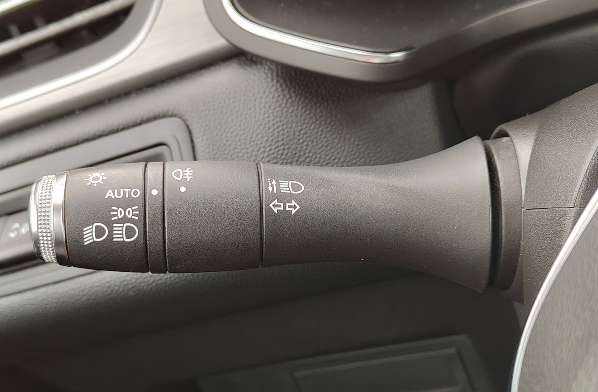 Renault Captur Zen E-Tech Híbrido enchufable - foto 28