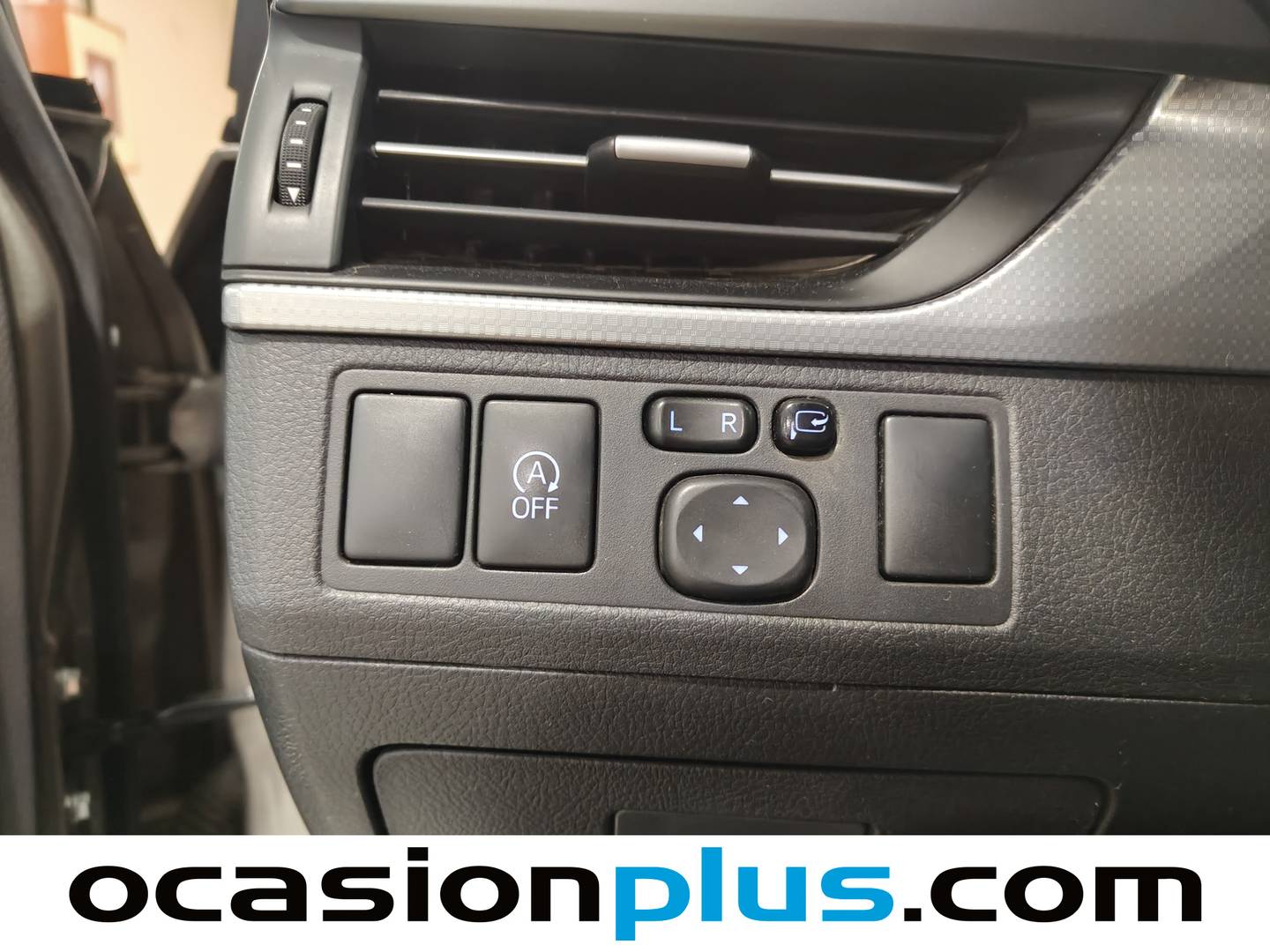 Foto Toyota Avensis Toyota Avensis 150D Advance (143 CV)