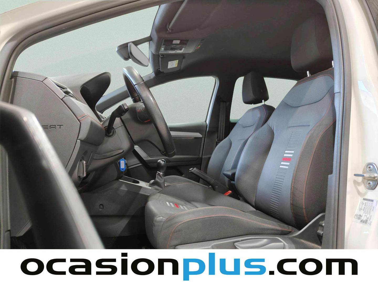 Foto asientos delanteros Seat Ibiza Seat Ibiza 1.0 TSI FR (110 CV)