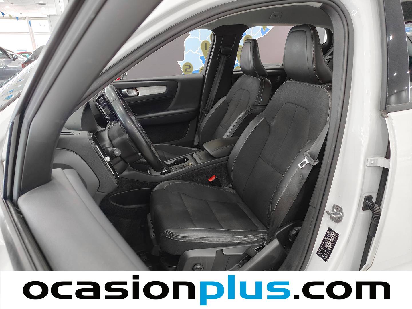 Foto asientos delanteros Volvo XC40 Volvo XC40 T4 Momentum Auto (190 CV)