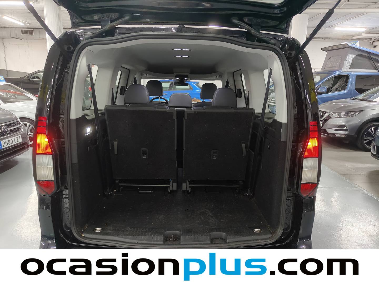 Fotos maletero Volkswagen Caddy Volkswagen Caddy Maxi Origin 2.0 TDI (102 CV) 7 Plazas