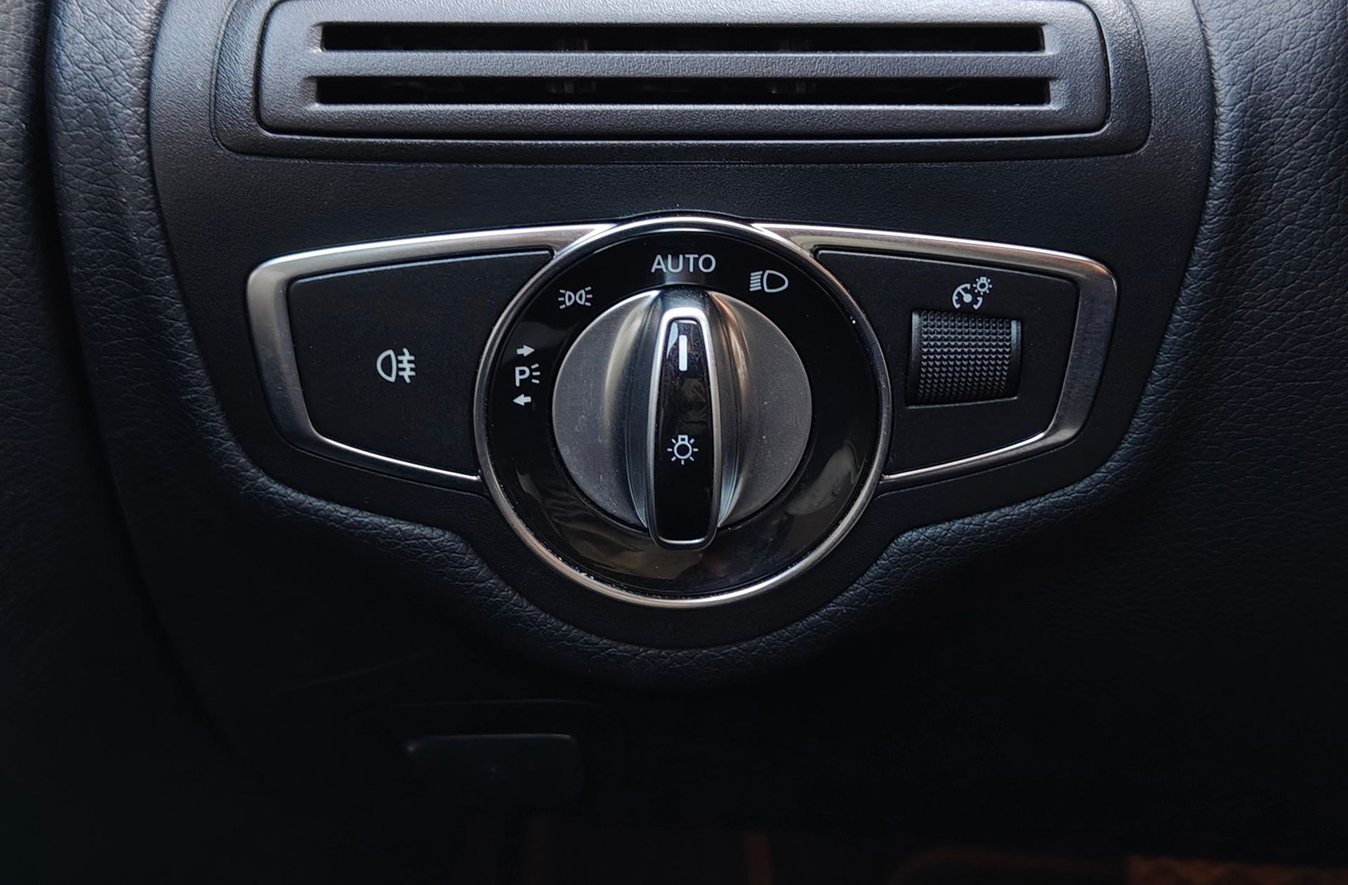 Mercedes-Benz Clase C 220 BlueTEC Exclusive - foto 22