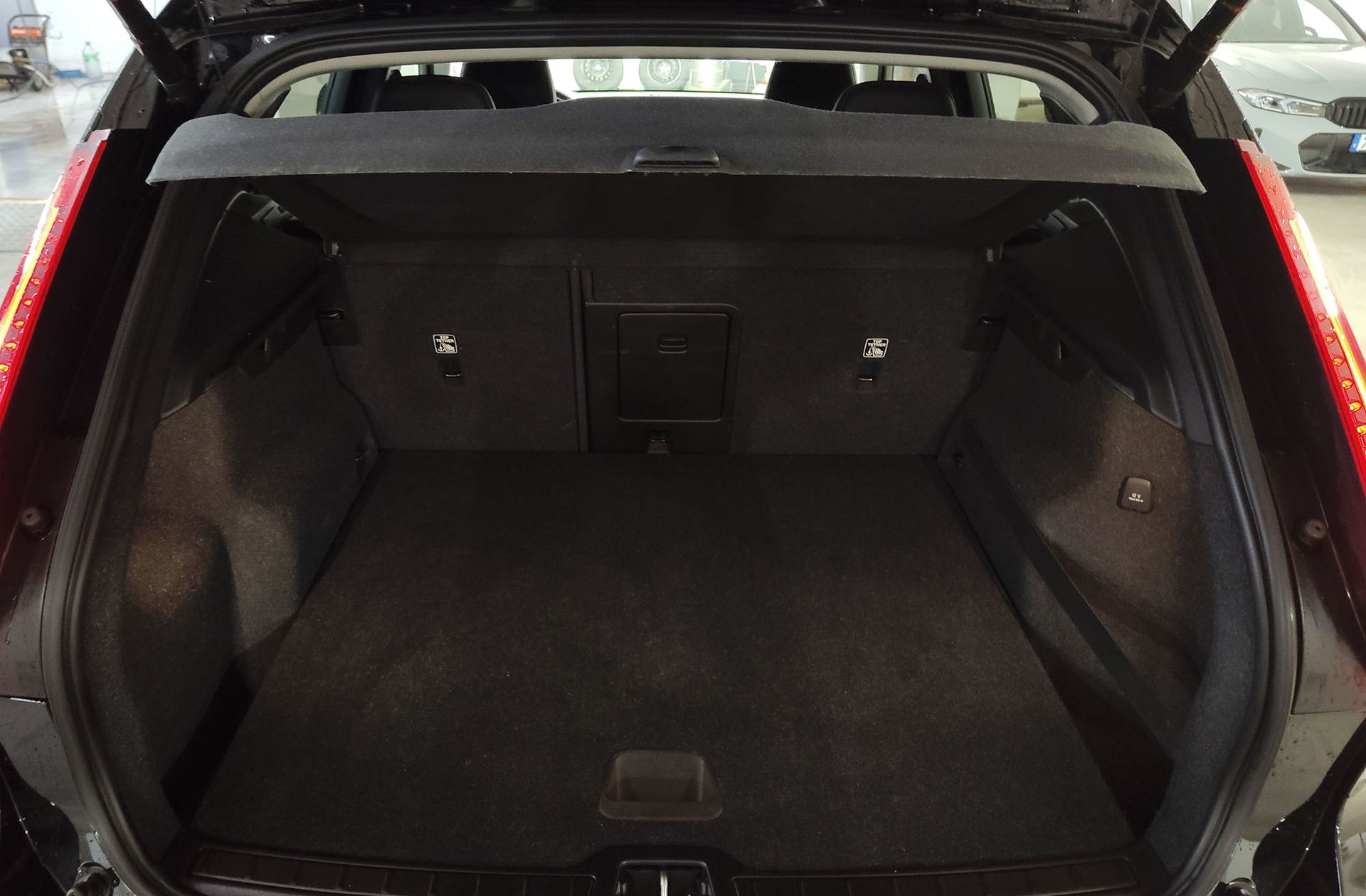 Volvo XC40 T3 Business Plus - foto 18