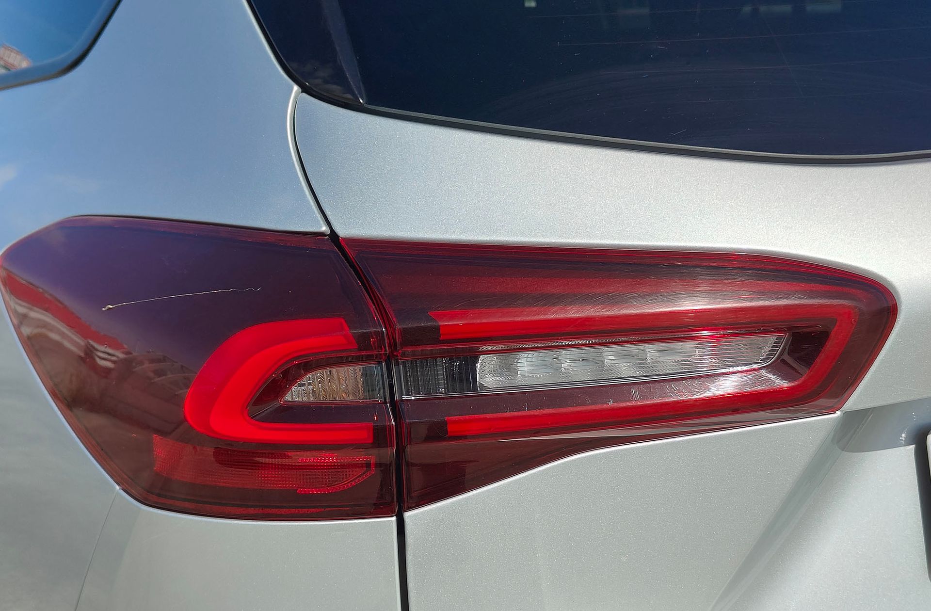 Ford Focus SportBreak 1.0 EcoBoost MHEV ST-Line - foto 22