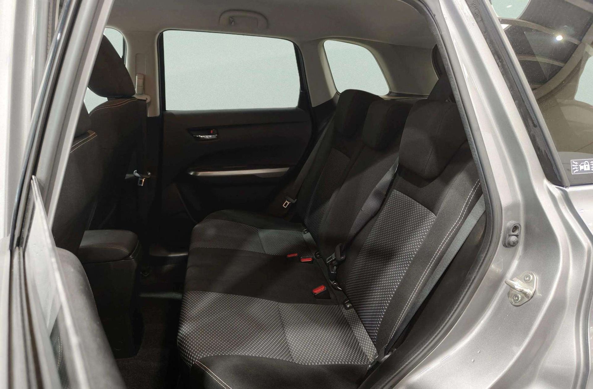 Suzuki Vitara 1.4 Turbo Mild Hybrid GLE - foto 12