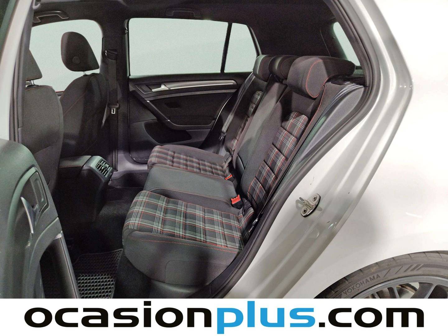Foto asientos traseros Volkswagen Golf Volkswagen Golf GTI Performance 2.0 TSI (245 CV) DSG