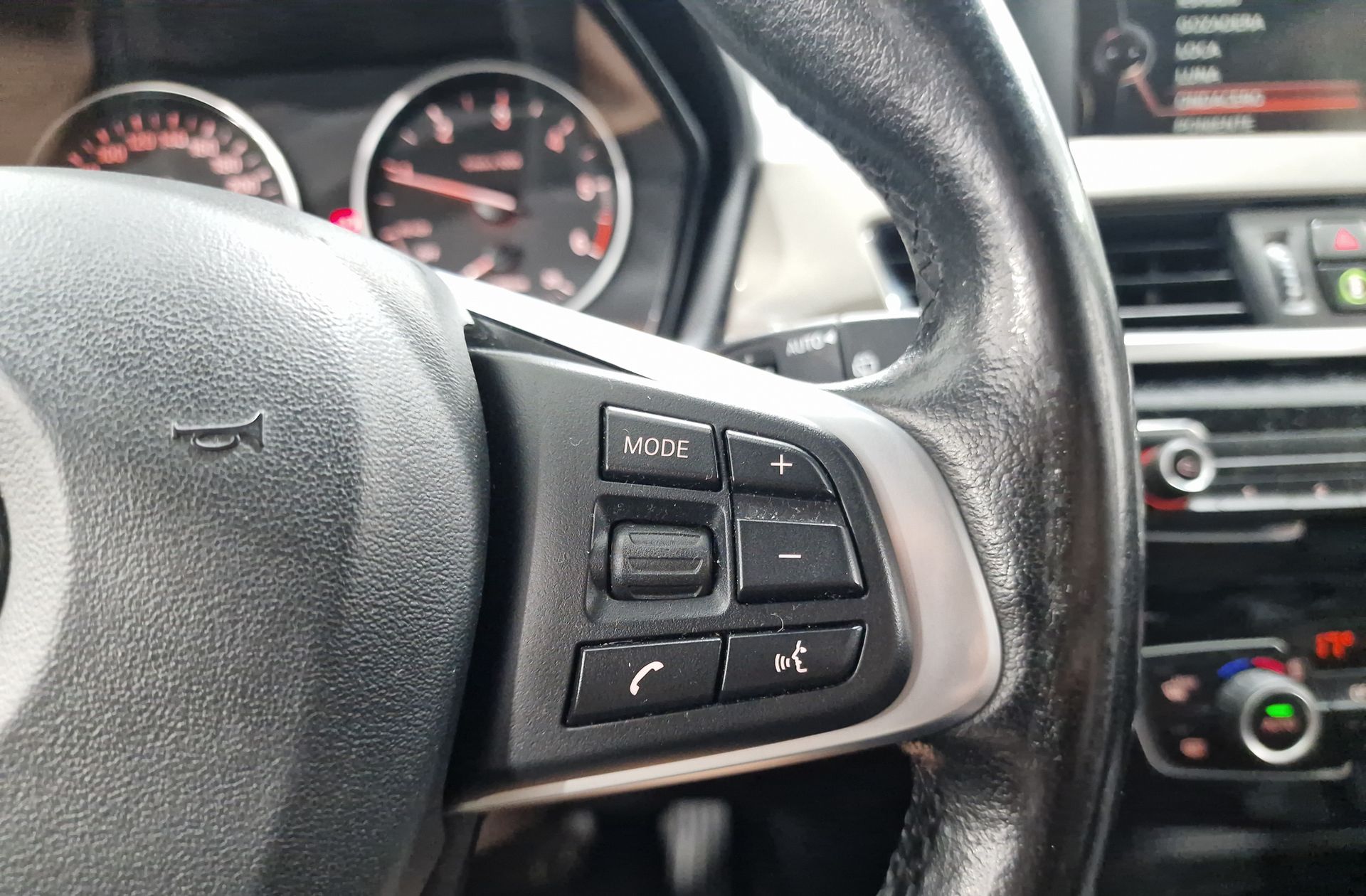 BMW X1 sDrive18d - foto 32