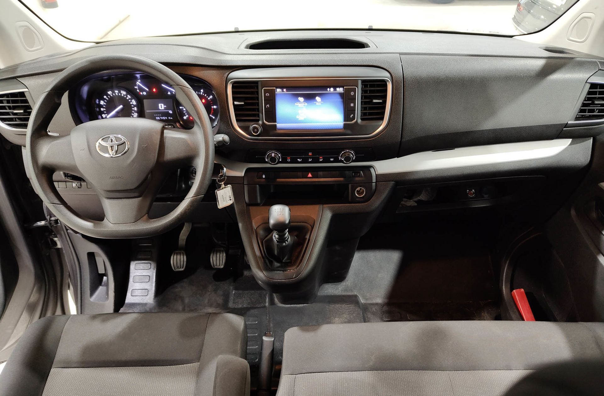 Toyota Proace Verso 2.0D VX Plus Shuttle L1 9 plazas - foto 6