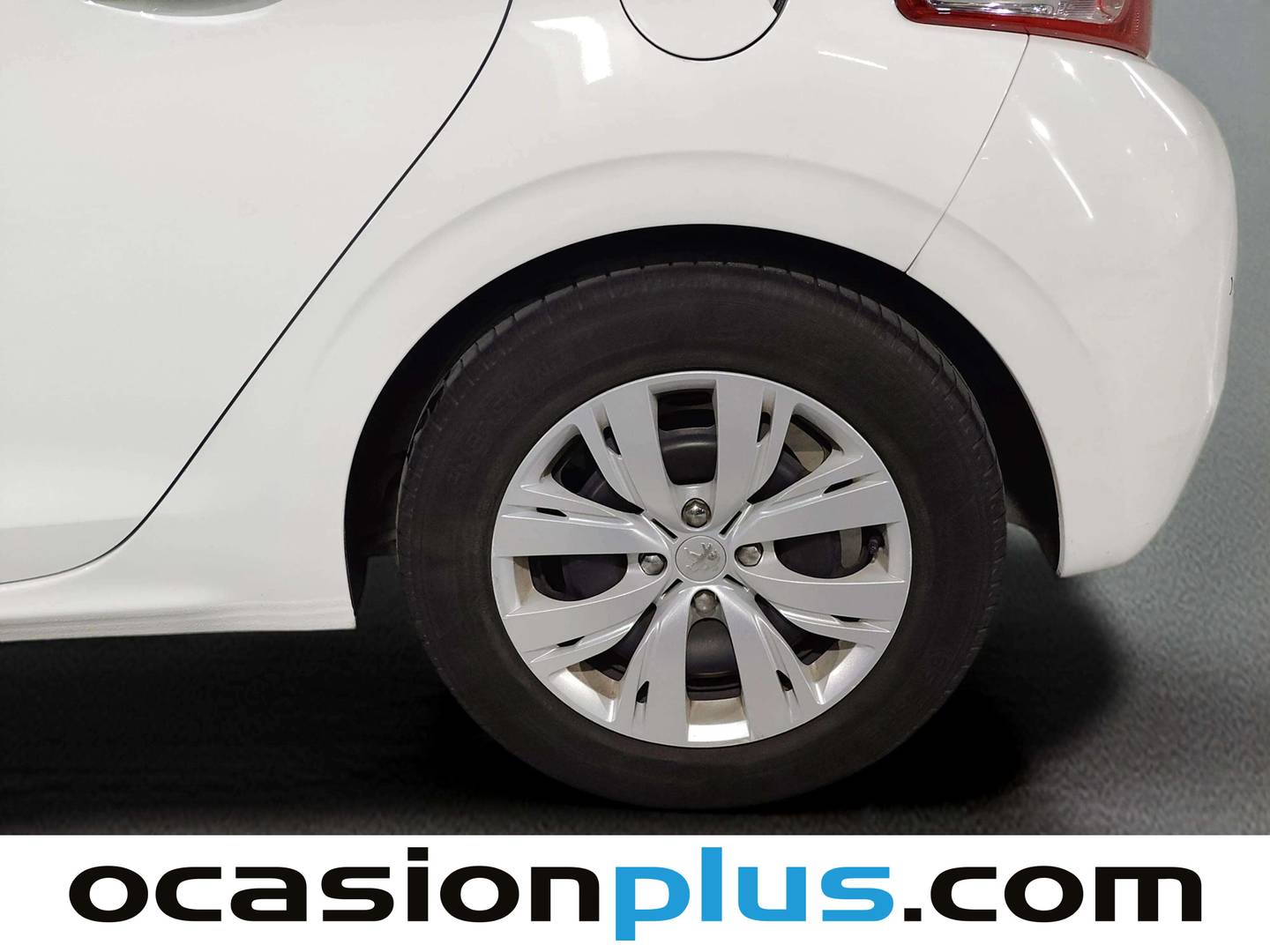 Peugeot 208 Peugeot 208 1.2 PureTech S&S Active ETG5 (82 CV) 82cv
