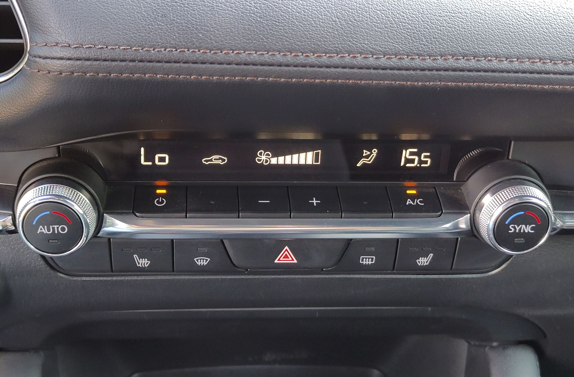 Mazda3 2.0 e-Skyactiv-X Zenith Safety Black - foto 35