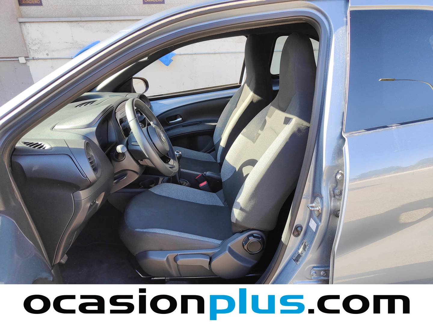 Foto Toyota Aygo X Cross Toyota Aygo X Cross 1.0 VVT-I Play  (72 CV)