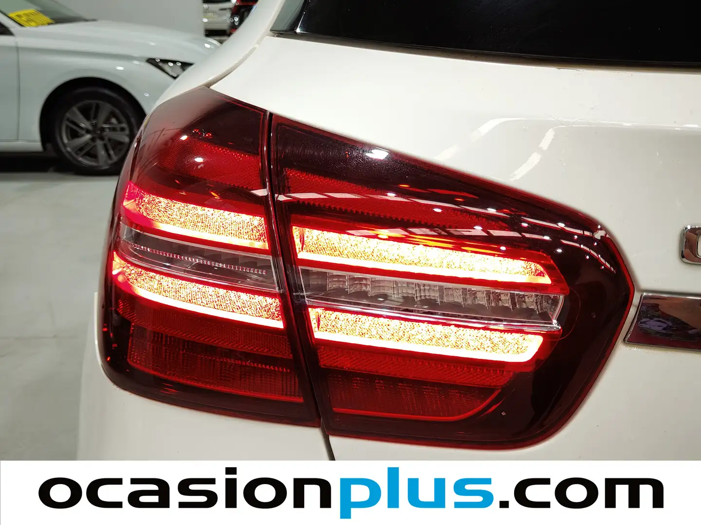 Foto Mercedes GLA Mercedes-Benz GLA GLA 180 (122 CV) Pack AMG