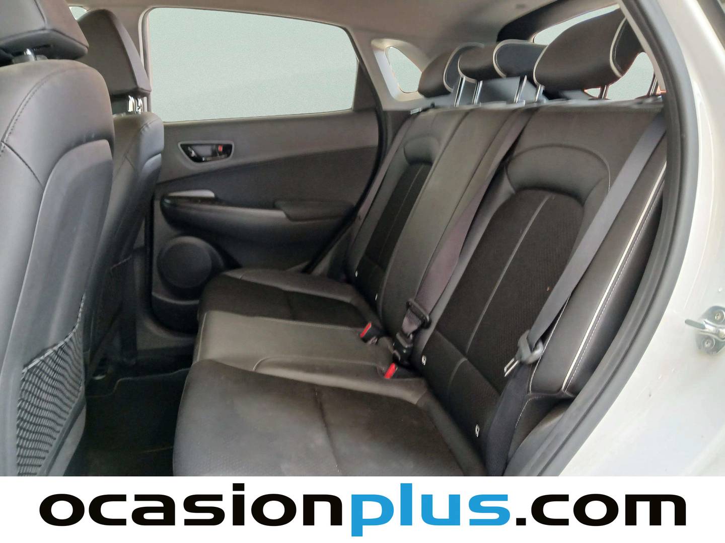 Foto asientos traseros Hyundai Kona Hyundai Kona 1.6 GDI HEV SLE DCT (141 CV)