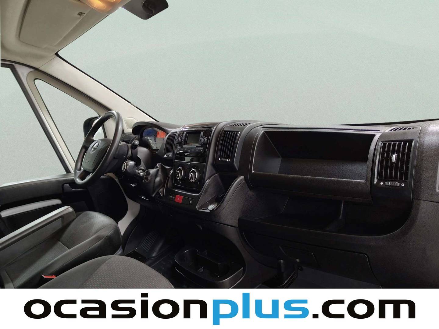 Extras y acabados del Opel Movano Opel Movano Furgon 2.2 BlueHDi Base L2H2 3.5T (140 CV)