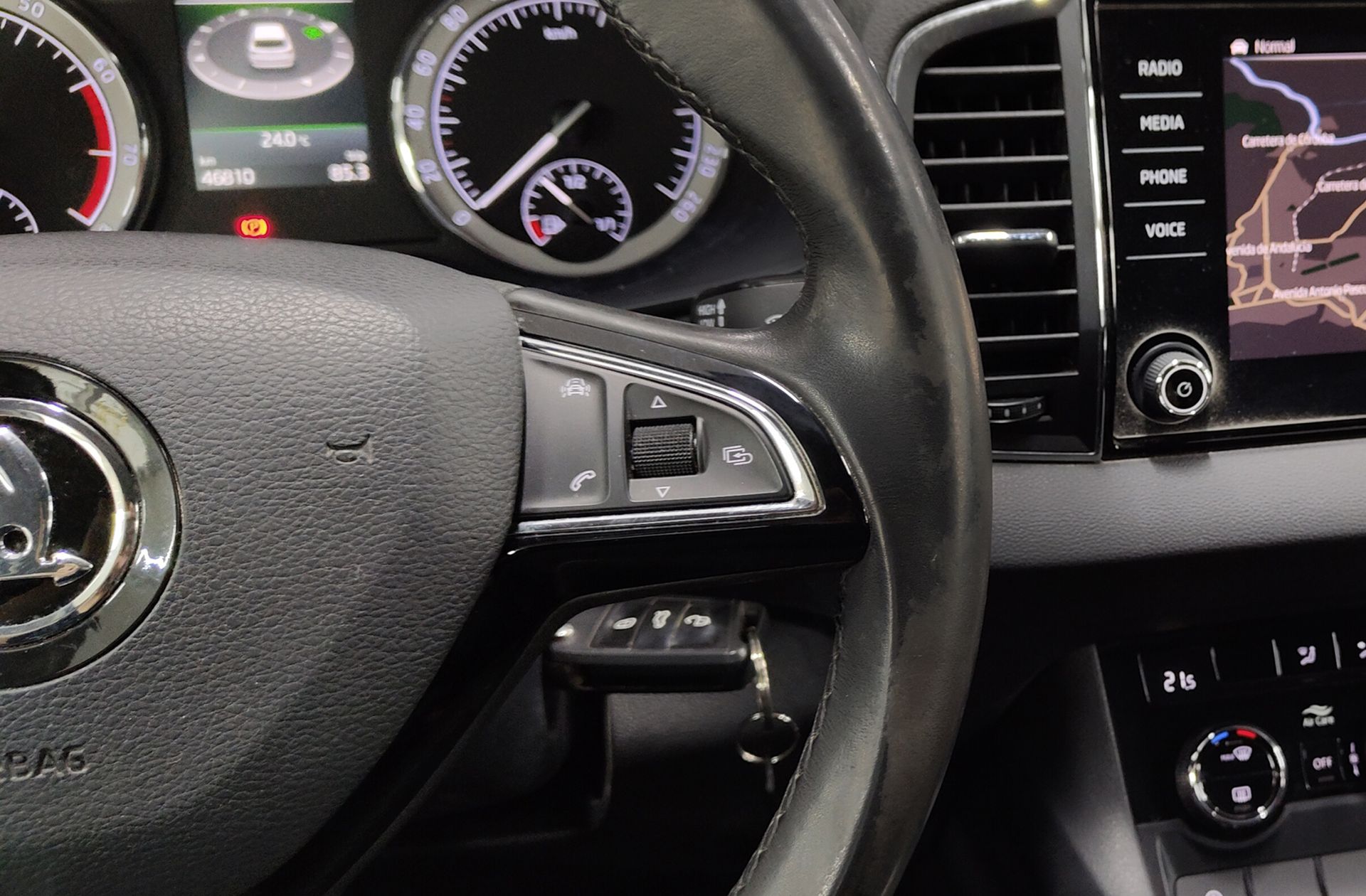 Škoda Karoq 1.5 TSI ACT Ambition - foto 31