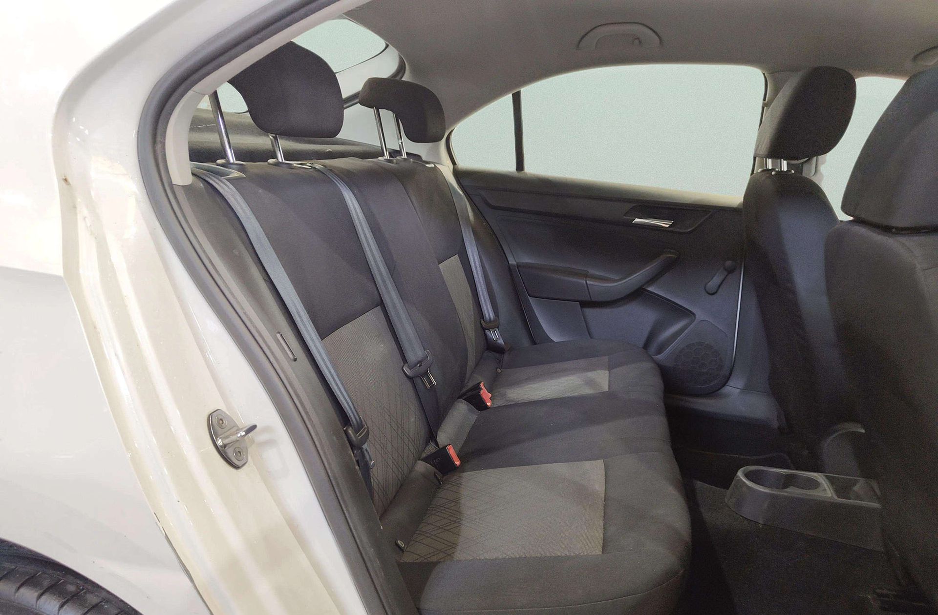 SEAT Toledo 1.6 TDI Reference Plus - foto 13