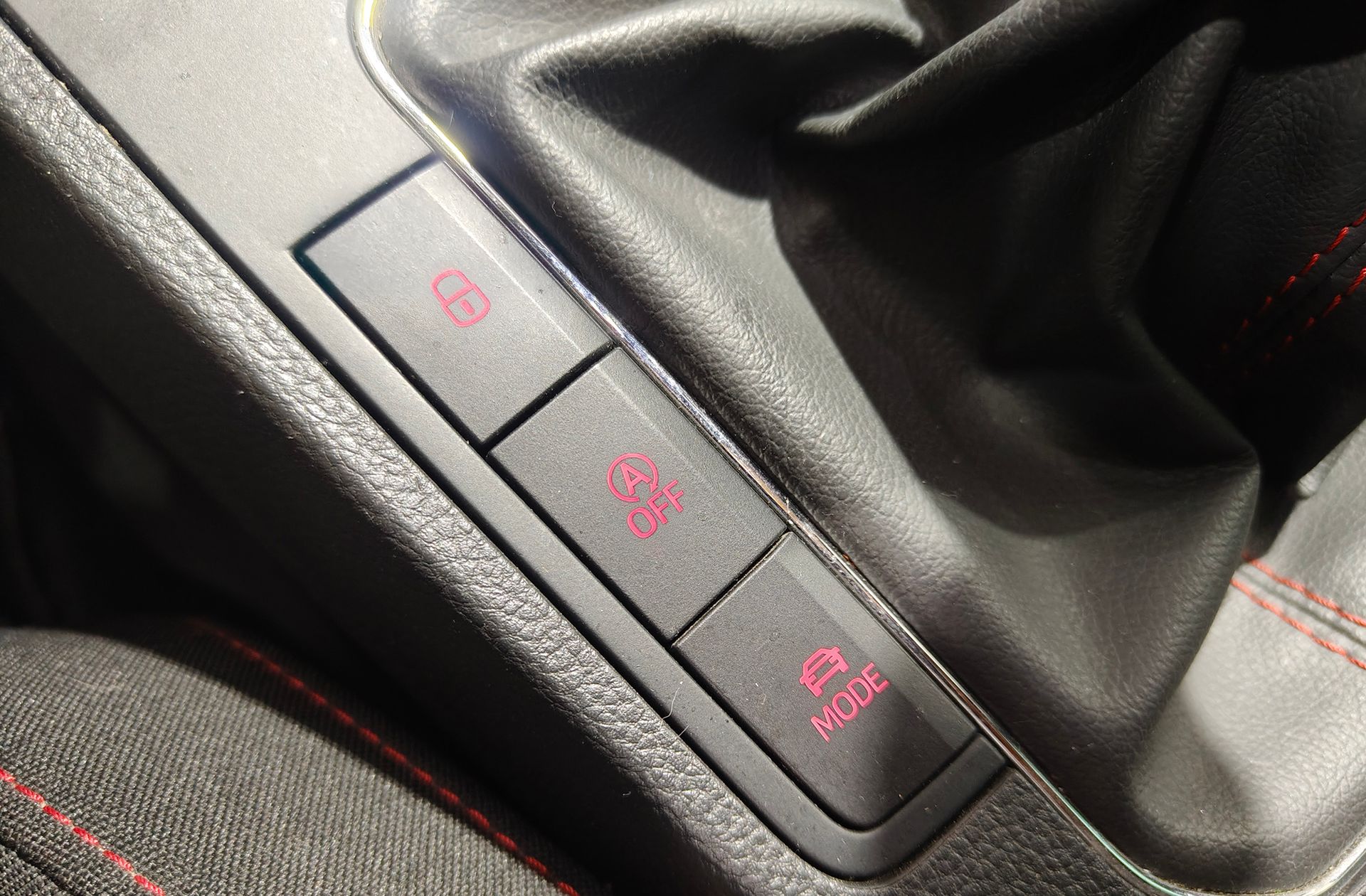 SEAT Ibiza 1.0 TSI FR - foto 33