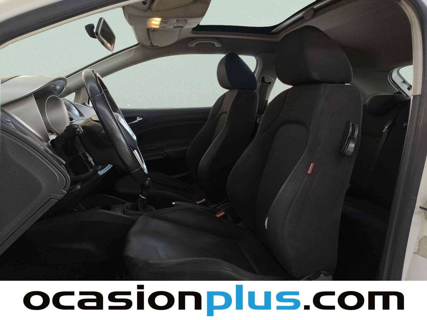 Foto asientos delanteros Seat Ibiza Seat Ibiza SC 1.4 16v Sport (85 CV)