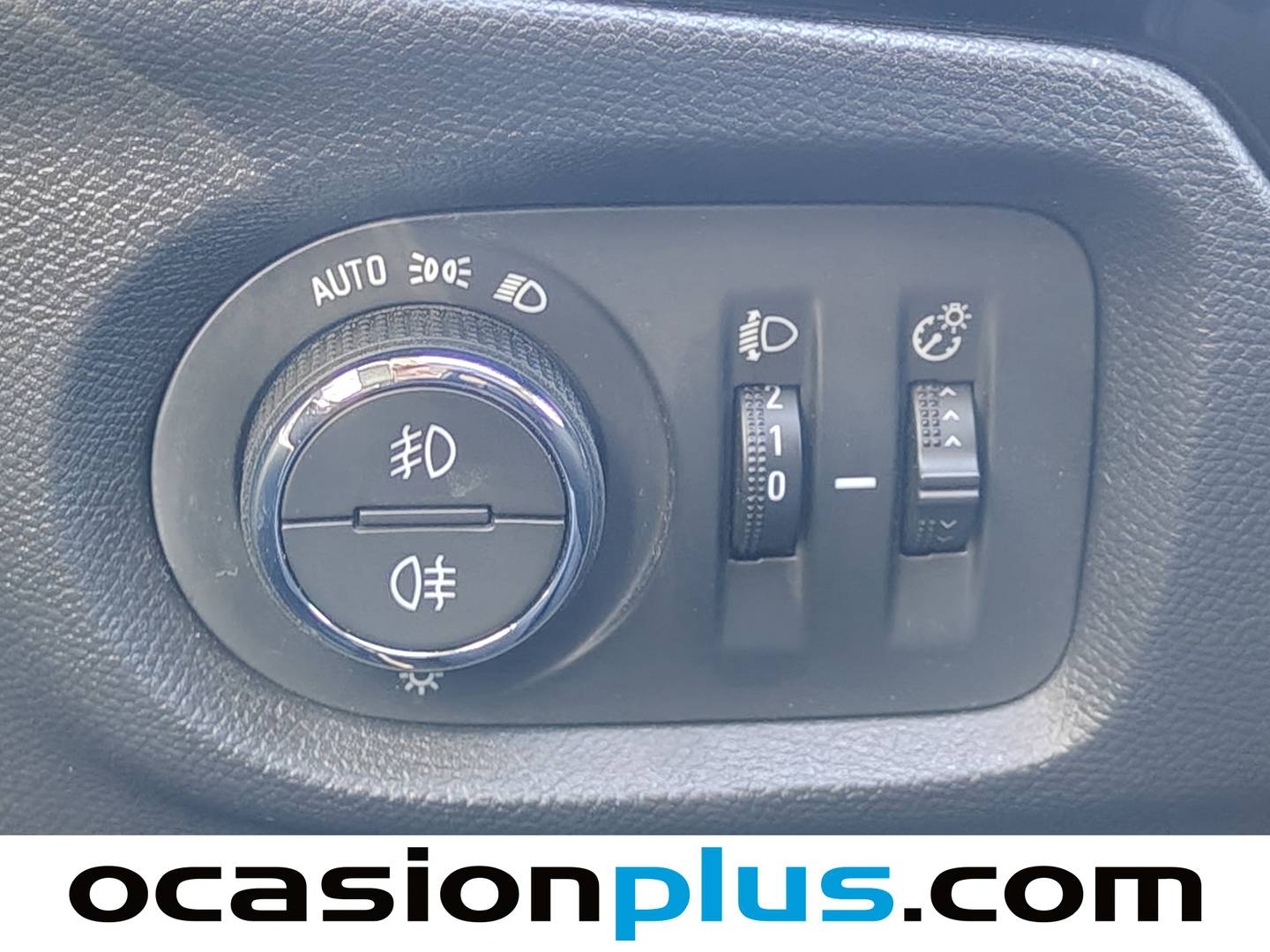 Equipamiento del Opel Corsa Opel Corsa 1.2 Turbo XHL Elegance Auto (100 CV)