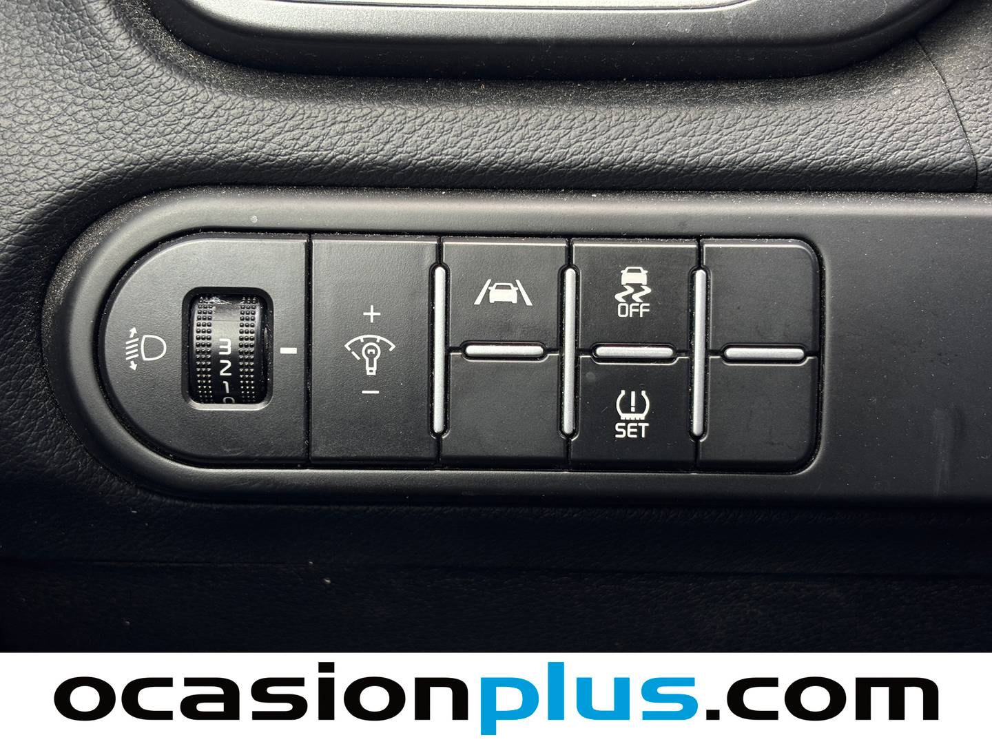Acabados KIA Ceed KIA Ceed 1.6 MHEV iMT Drive (136 CV)