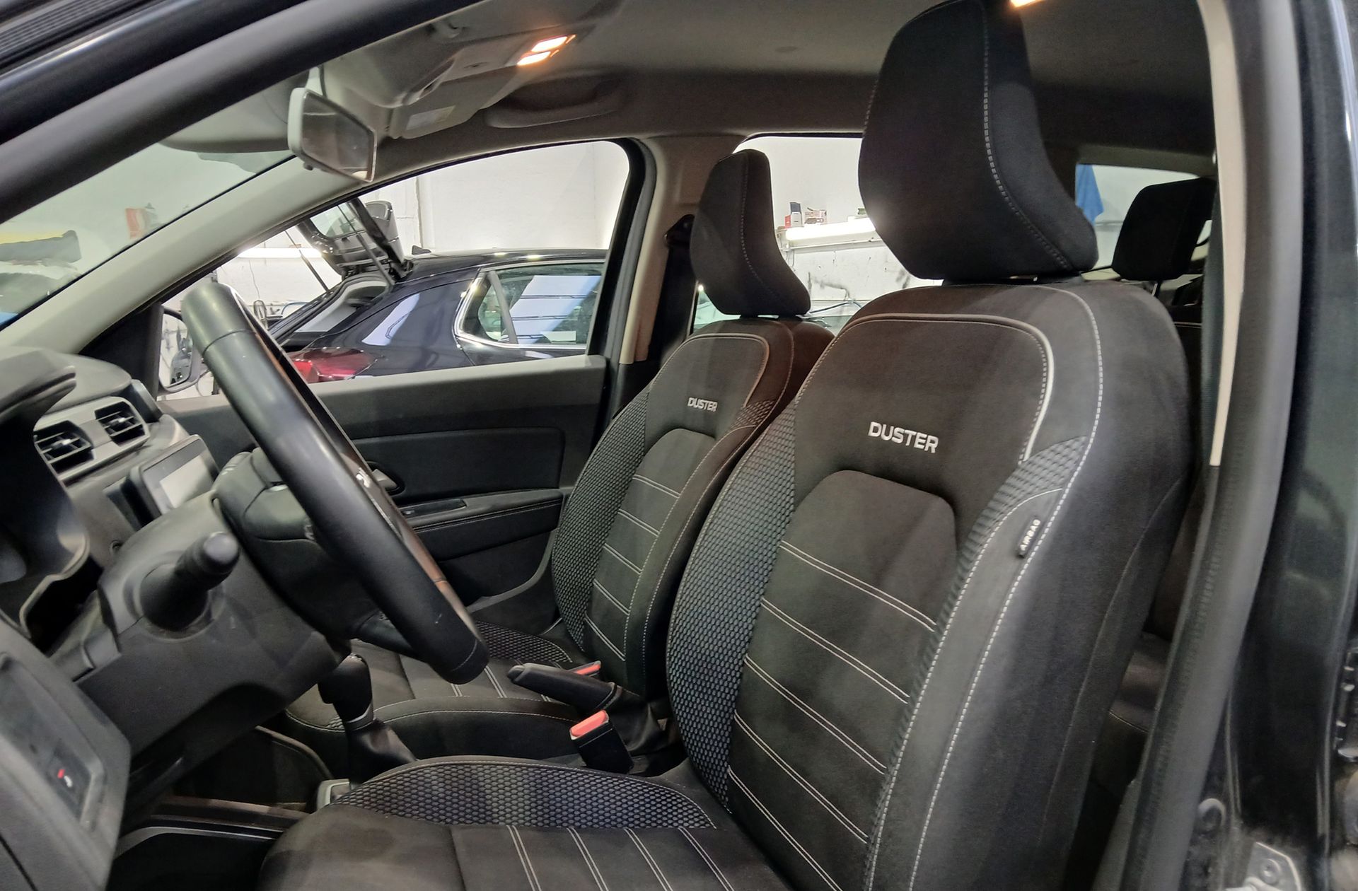 Dacia Duster Journey Go TCe EDC - foto 11